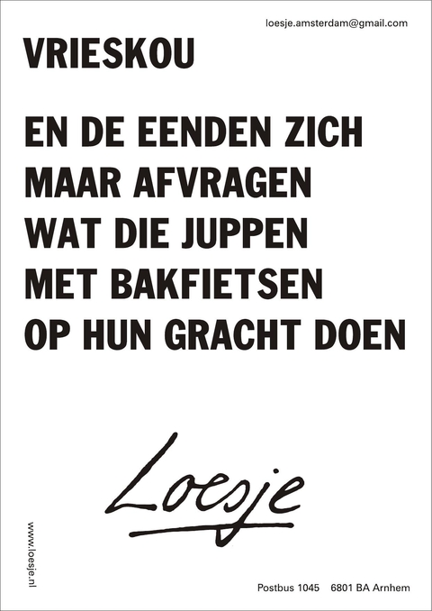 Vrieskou en de eenden zich maar afvragen wat die juppen met bakfietsen op hun gracht doen