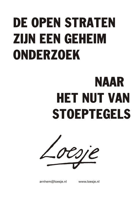 De open straten zijn een geheim onderzoek naar het nut van stoeptegels