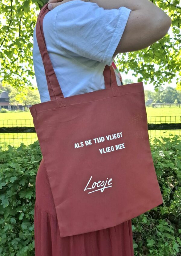 Katoenen tas - Als de tijd vliegt vlieg mee (oranjebruin)
